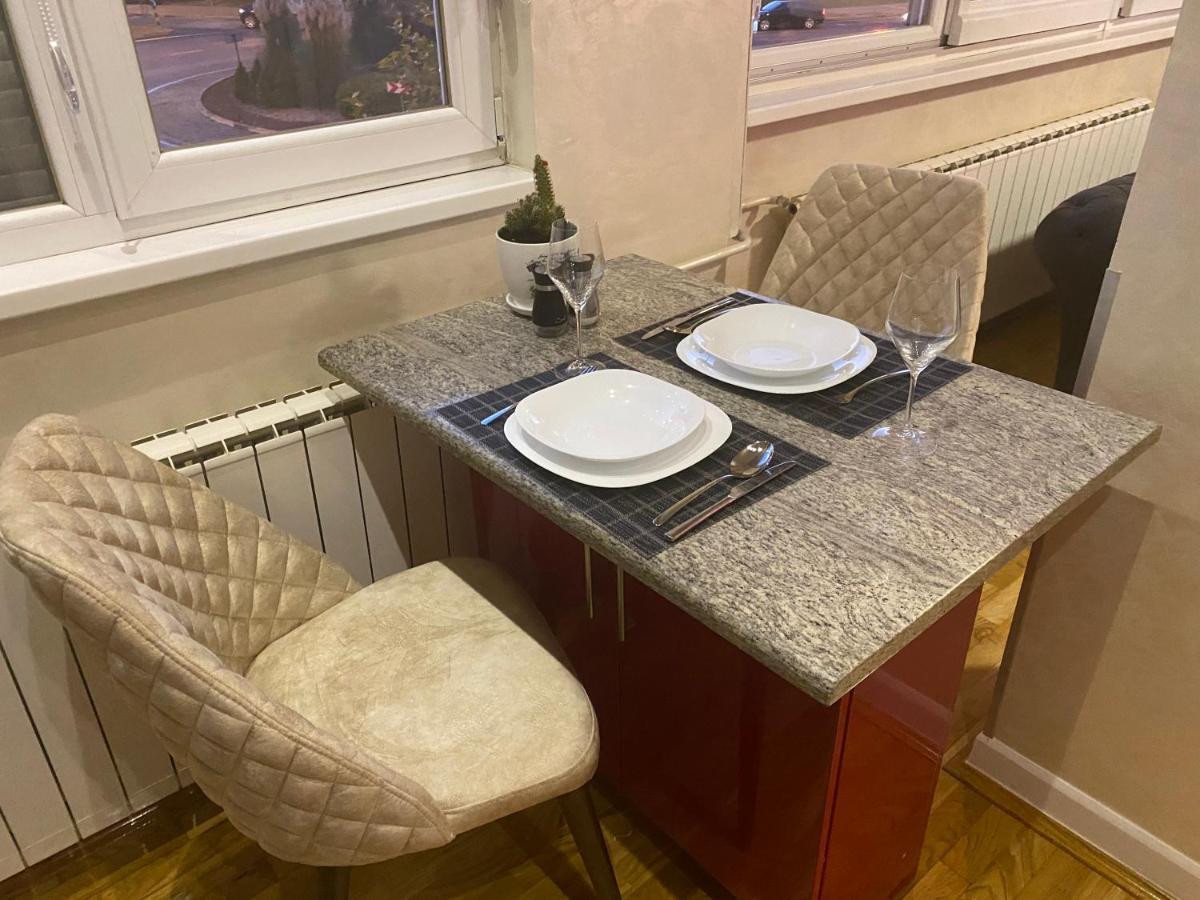 Apartman "Amy Delux" 泽尼察 外观 照片