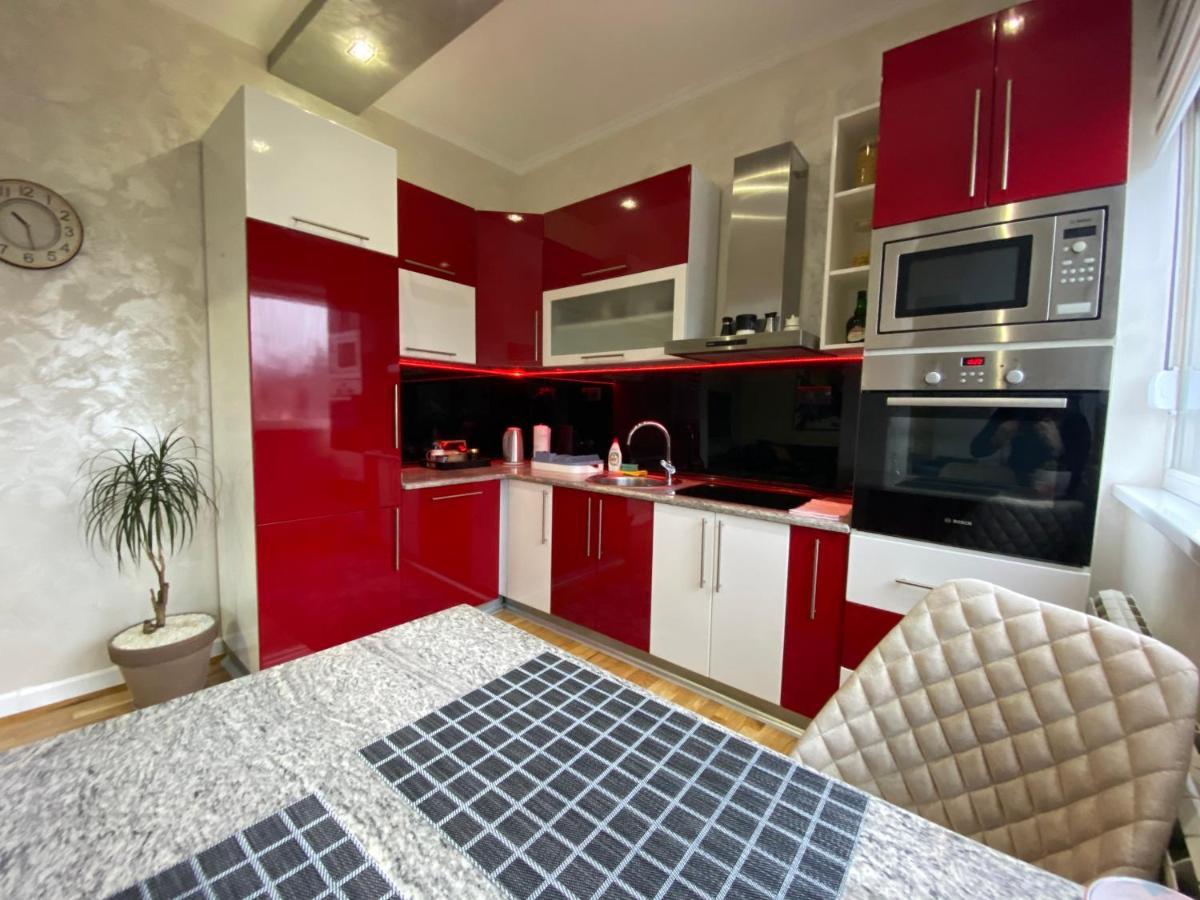 Apartman "Amy Delux" 泽尼察 外观 照片